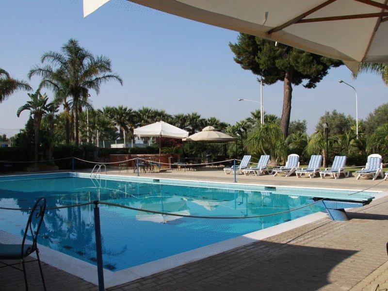 Il Gelso Bianco Hotel Misterbianco Bagian luar foto